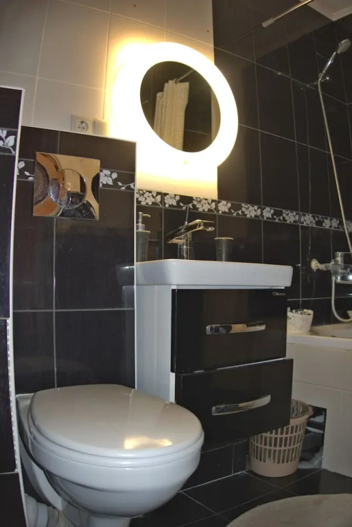 LUXKV Apartment on Sevastopolskiy 7