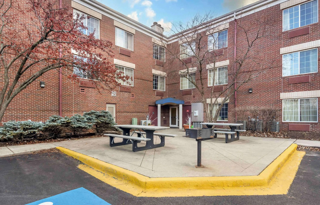 Extended Stay America Select Suites - Chicago - Westmont - Oak Brook