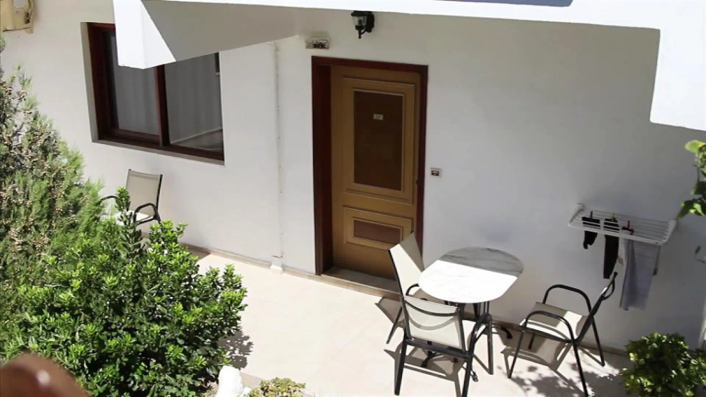 Anthos Apartments