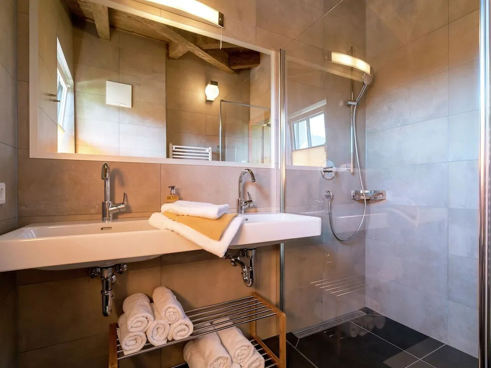 Luxurious Holiday Home in Piesendorf With Sauna