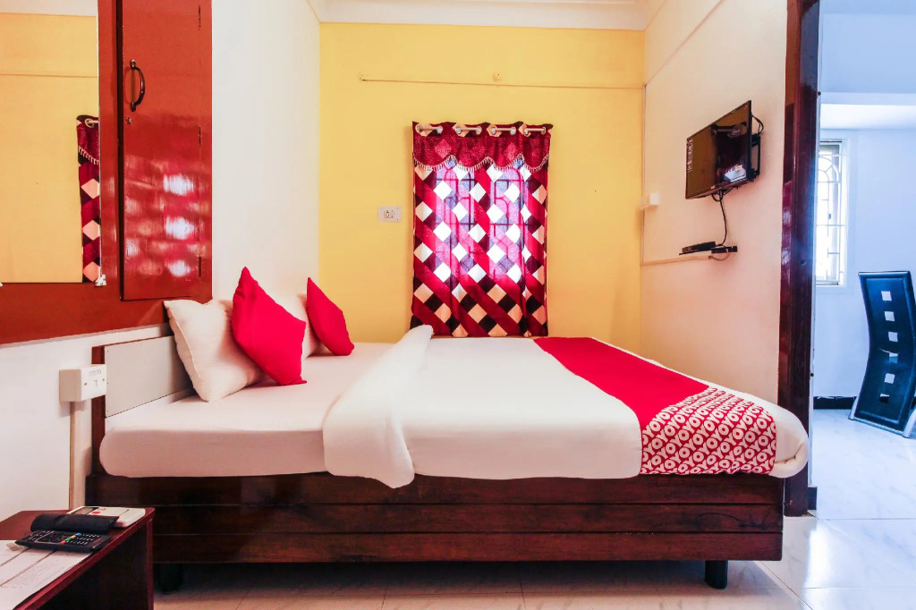 OYO Flagship 42382 Hotel Lakshmi Narayana Salem New Bus Stand