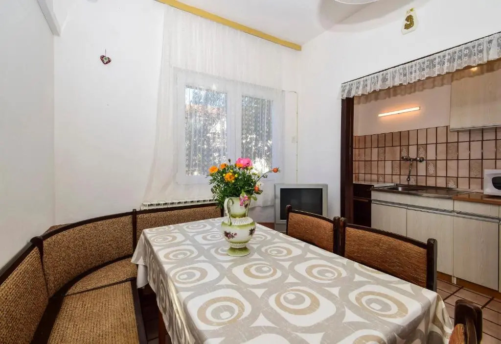 Apartments Milenko 547