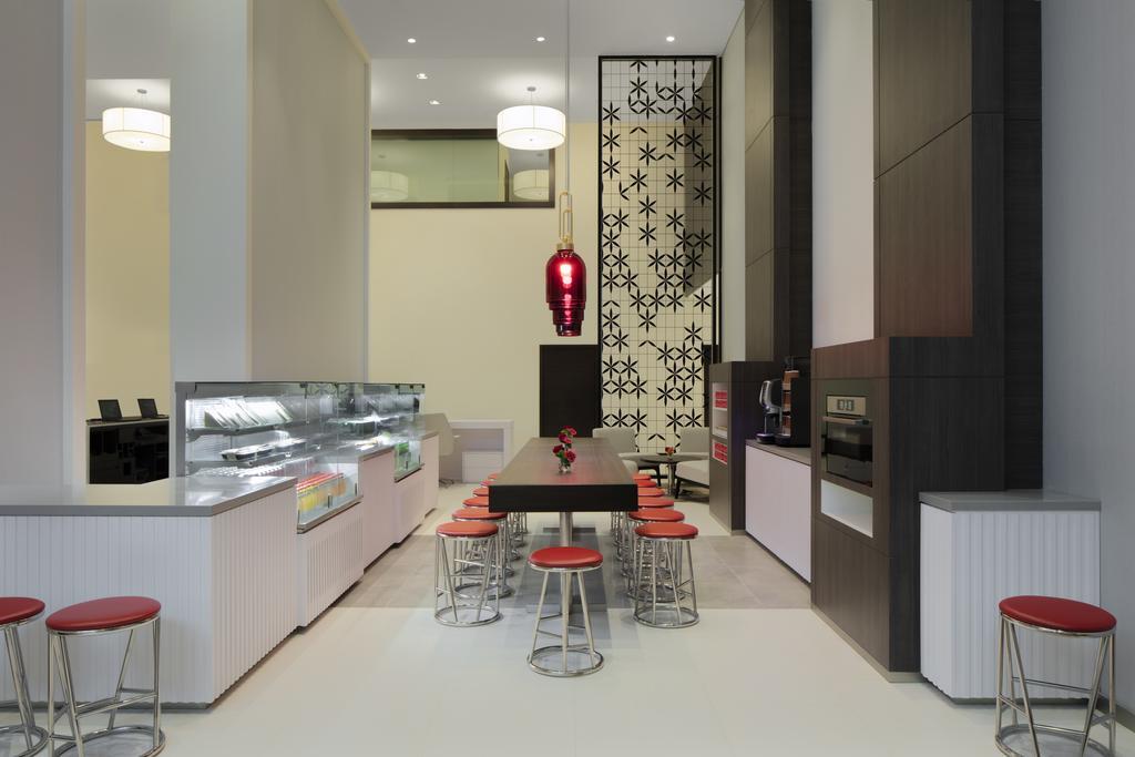 Hyatt Place Dubai Jumeirah Residences