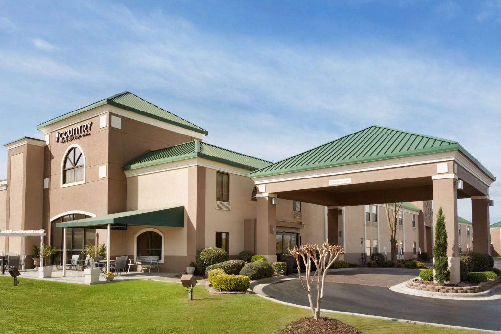 Spark by Hilton Spring Lake Fayetteville