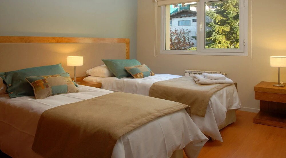 Luxury 2Bed 1Bath Great Lake Views - SM3