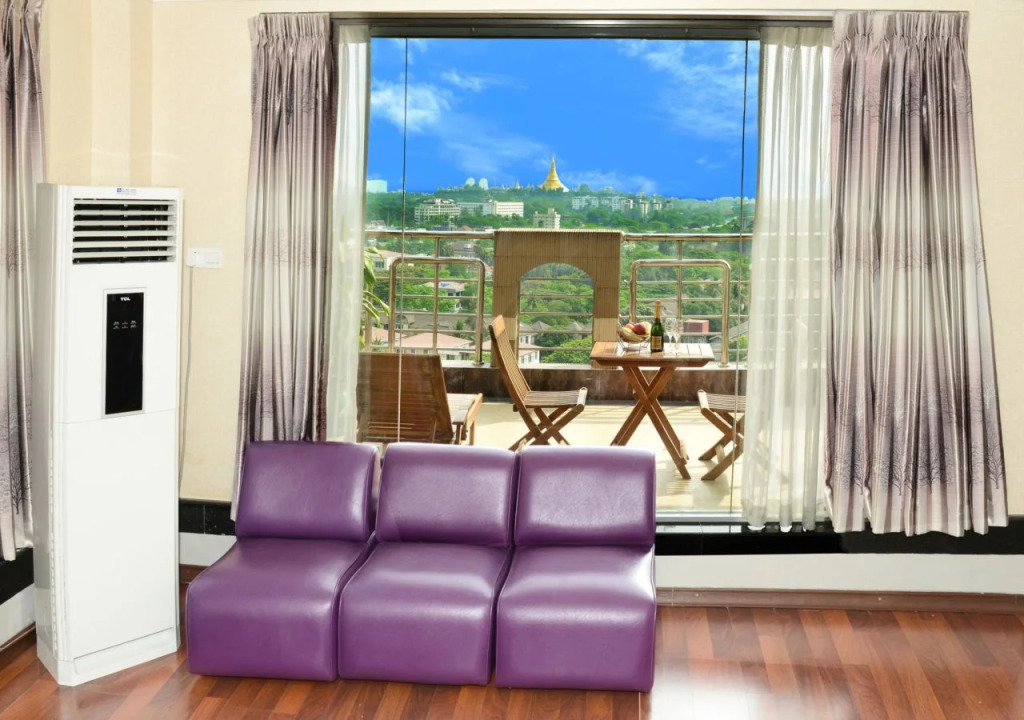 Hotel Grand United - Ahlone Branch