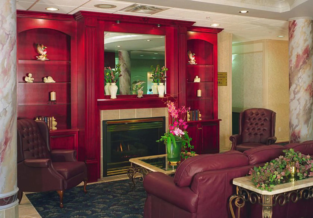 Coast Abbotsford Hotel & Suites