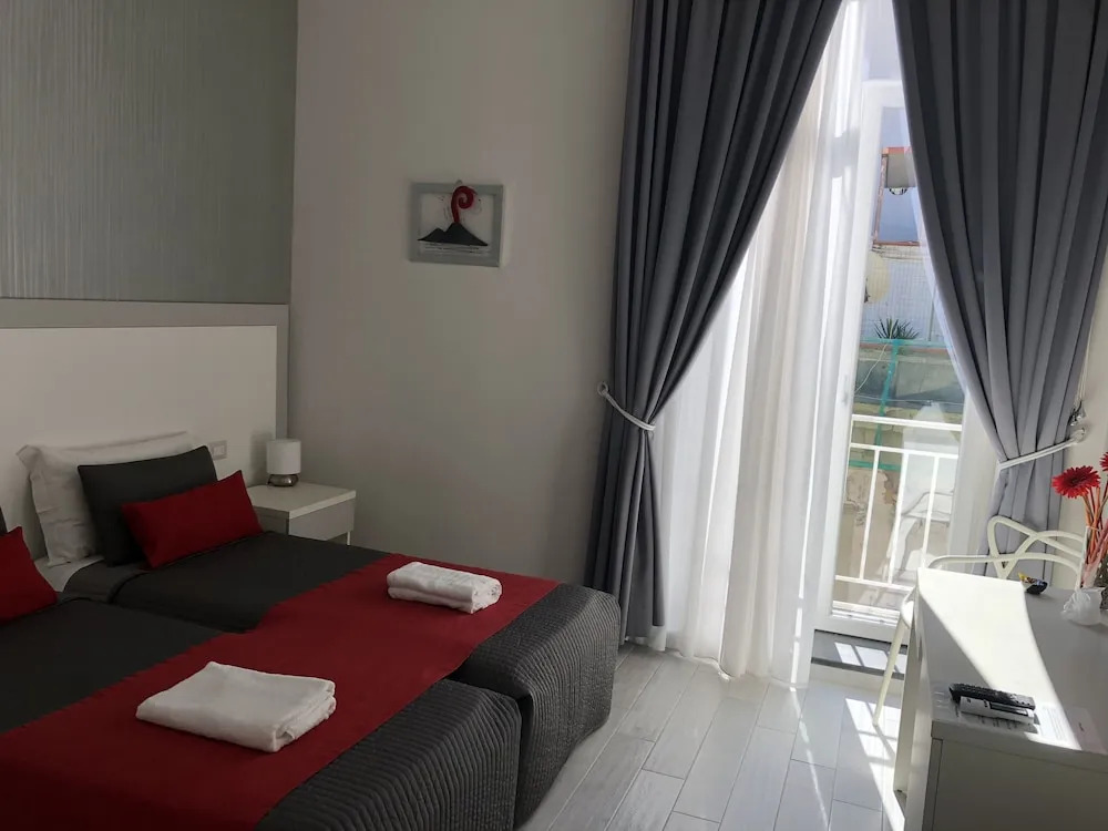 Chiaia Guest House