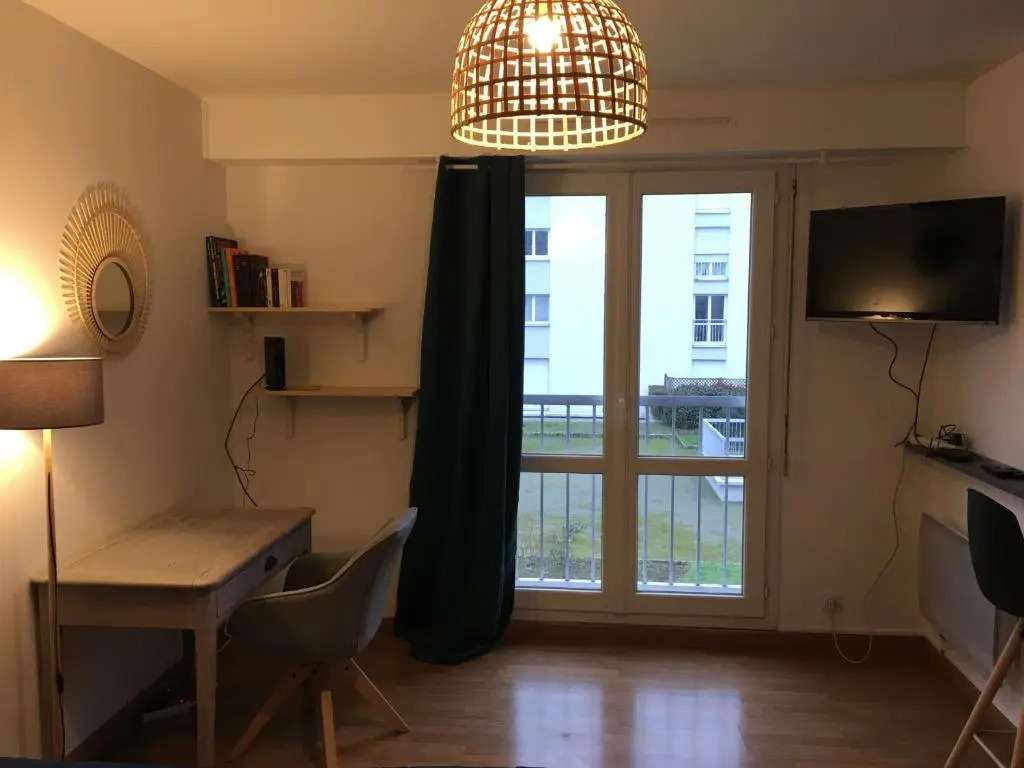 Lumineux Studio 30m² sur Cour - Proche Tram/Centre