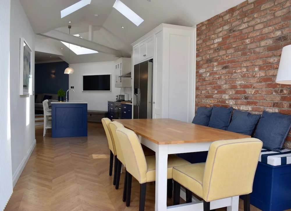 2 Bedroom House Near Dublin City Centre
