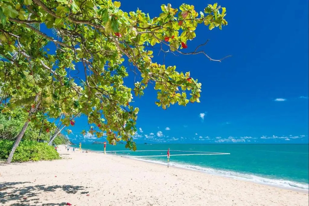 The Beach Shack 3BR Waterfront Resort, Own WIFI