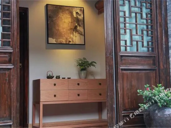 He Yi Xiao Yuan Ke Zhan