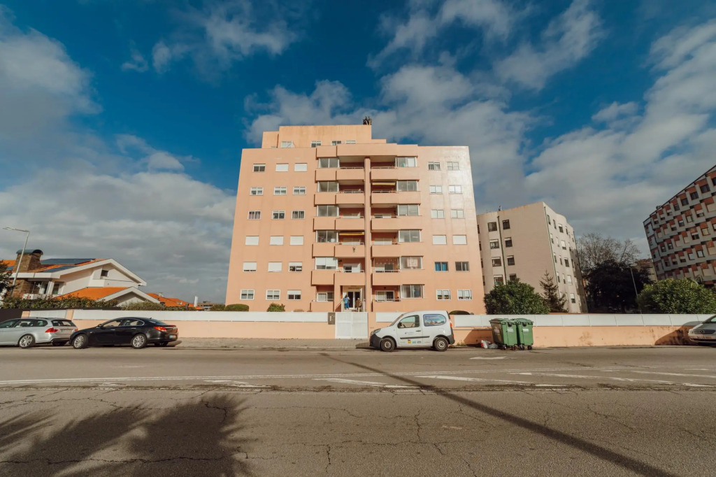 Gaia Terrace With Elevator by Vacationy