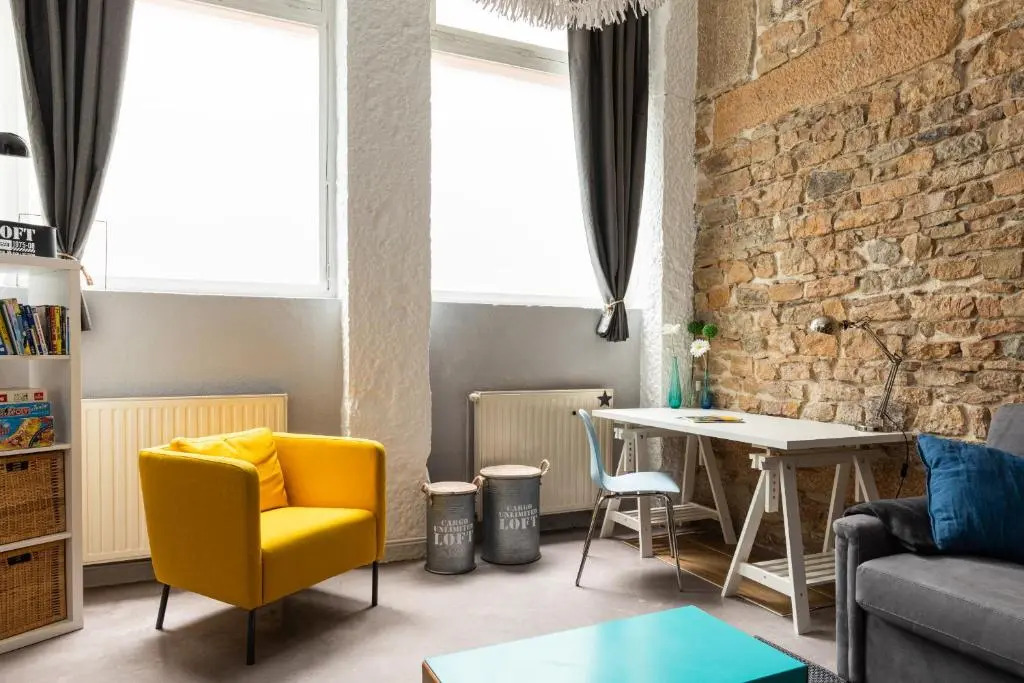 Dify Le Lodge D'ainay