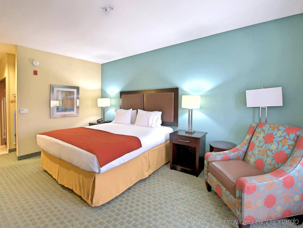 Holiday Inn Express Surprise by IHG