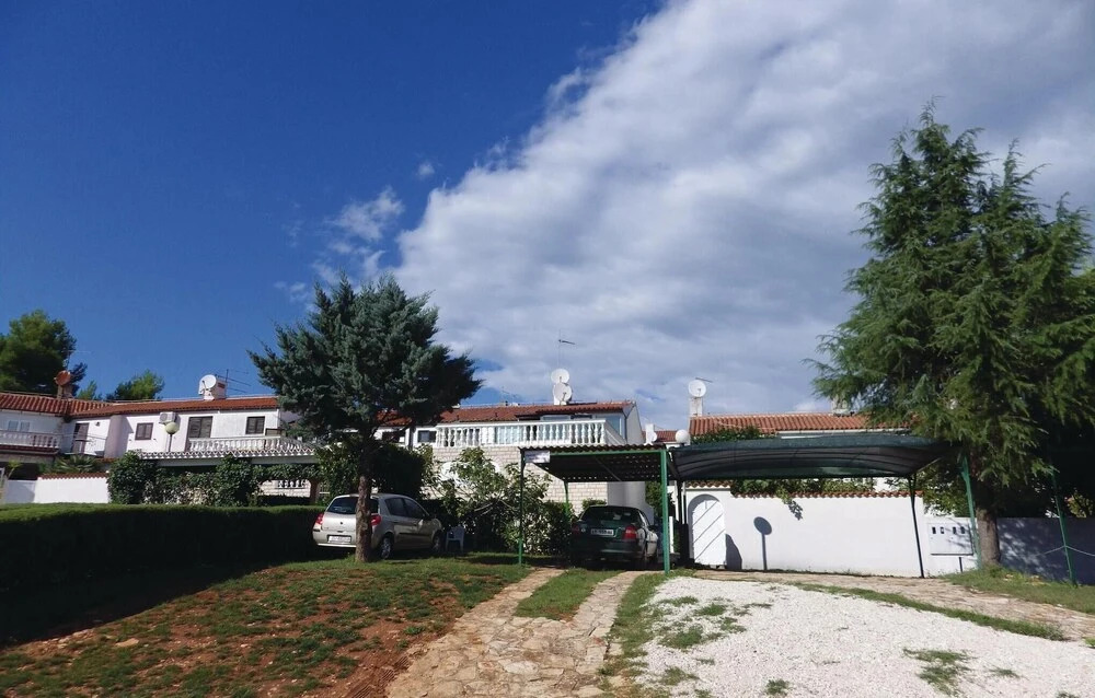 Amazing Apartment in Vodnjan With 3 Bedrooms