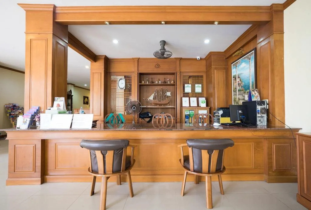 Pranang Flora House