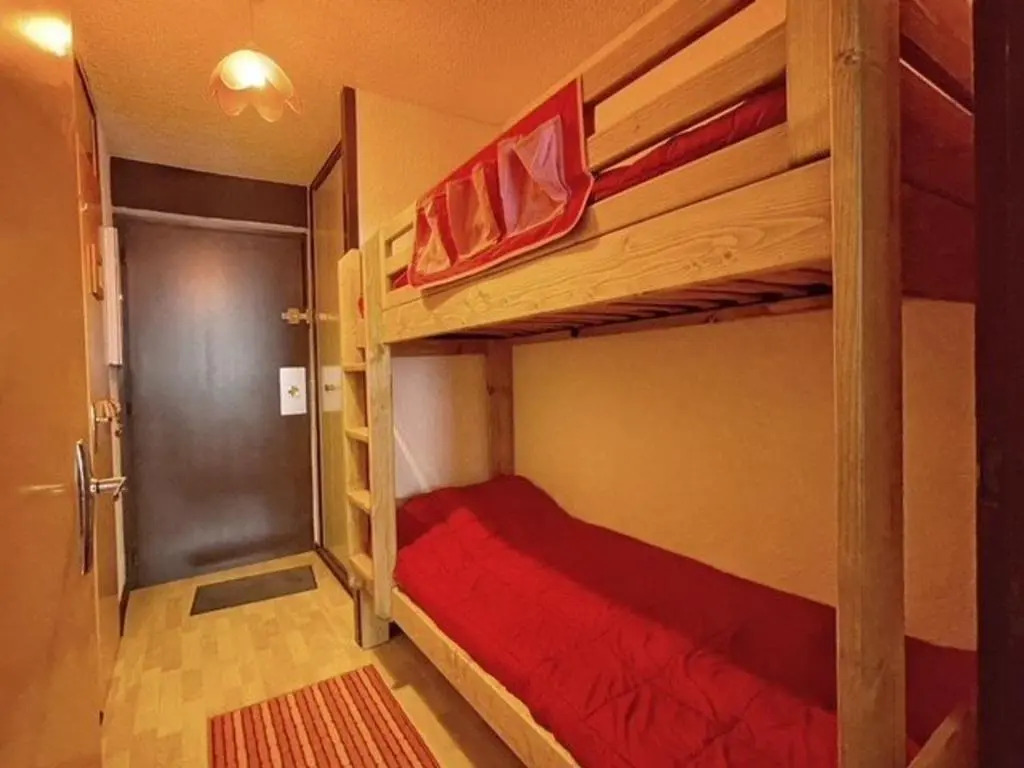 Appartement Vars, 1 pièce, 4 personnes - FR-1-330B-54