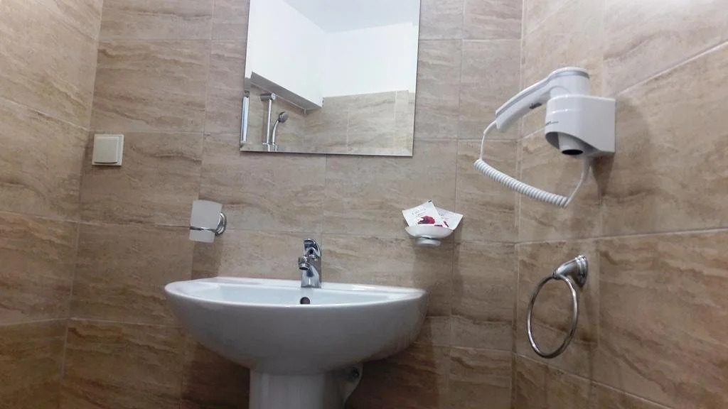 Ariana Hotel