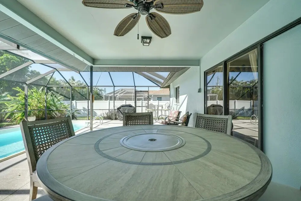 Modern Home w/ Peloton Bike & Grill in Cape Coral!