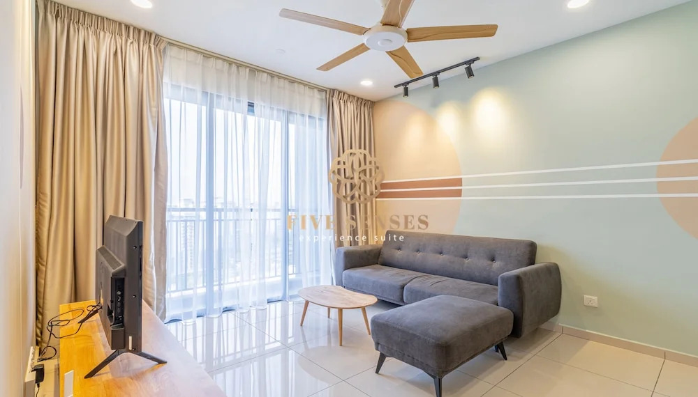 Kenwingston Avenue By Five Senses