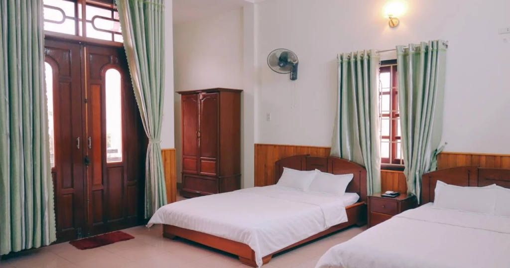 Hai Huong Hotel