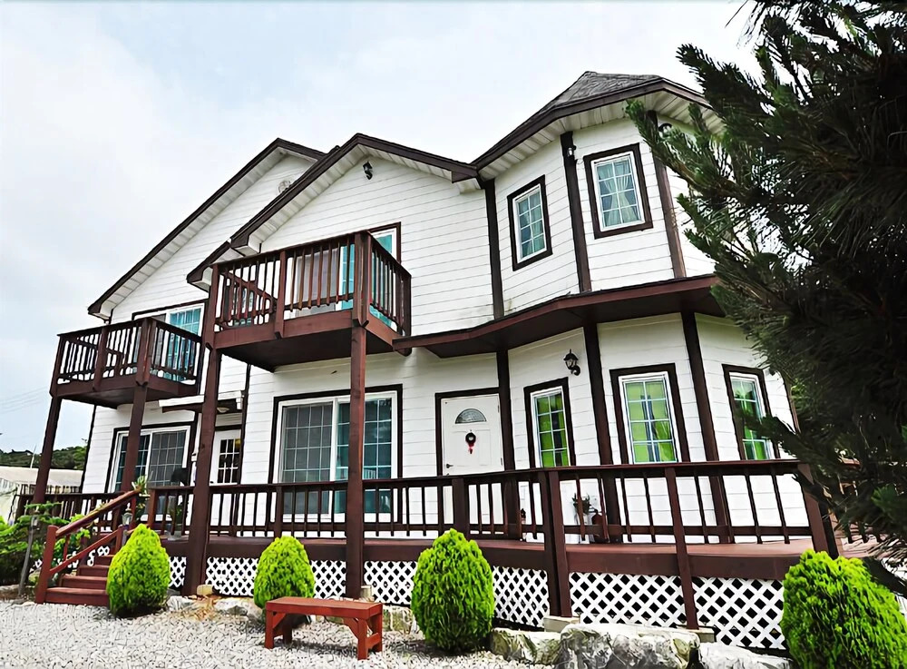 Taean Diana Pension