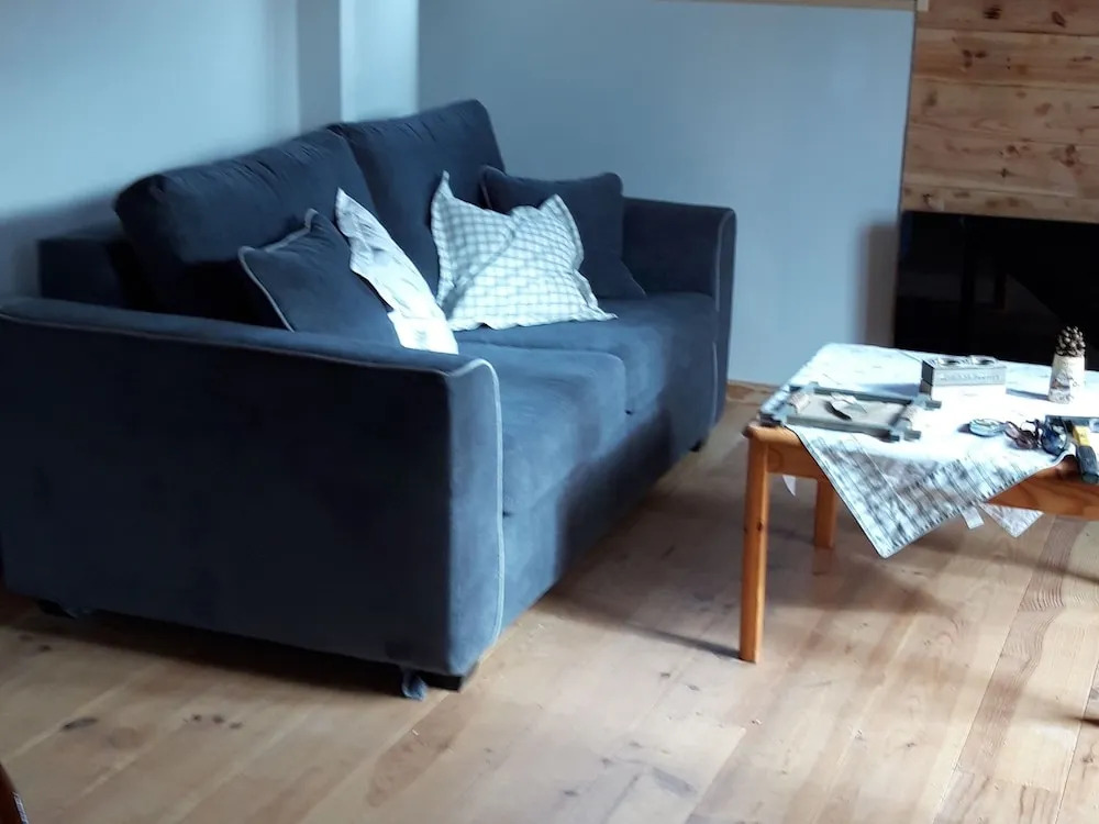 Brand-new Wooden Chalet Offering Vast Views, 800m From Gérardmer and Close to the Pistes