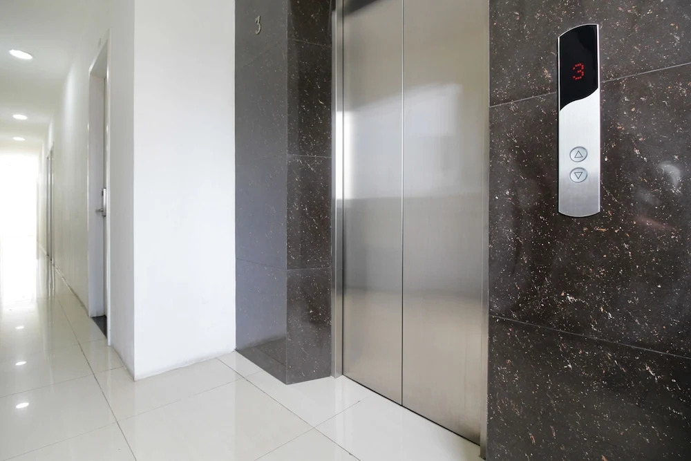 Airy Thamrin Kota Bumi 31 Jakarta