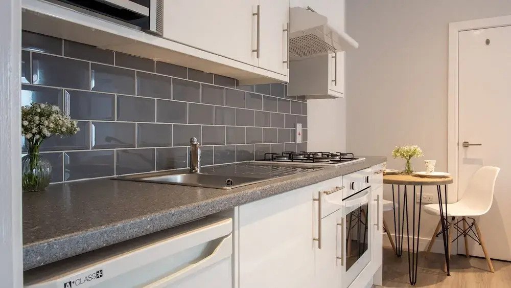 Modern Apartment in Stratford Upon Avon With Parking Wifi and Netflix