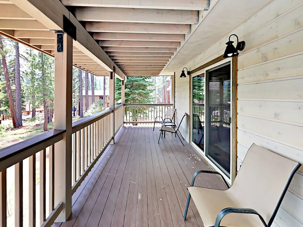 1630 Oflyng Drive Home 3 Bedrooms 2 Bathrooms Home