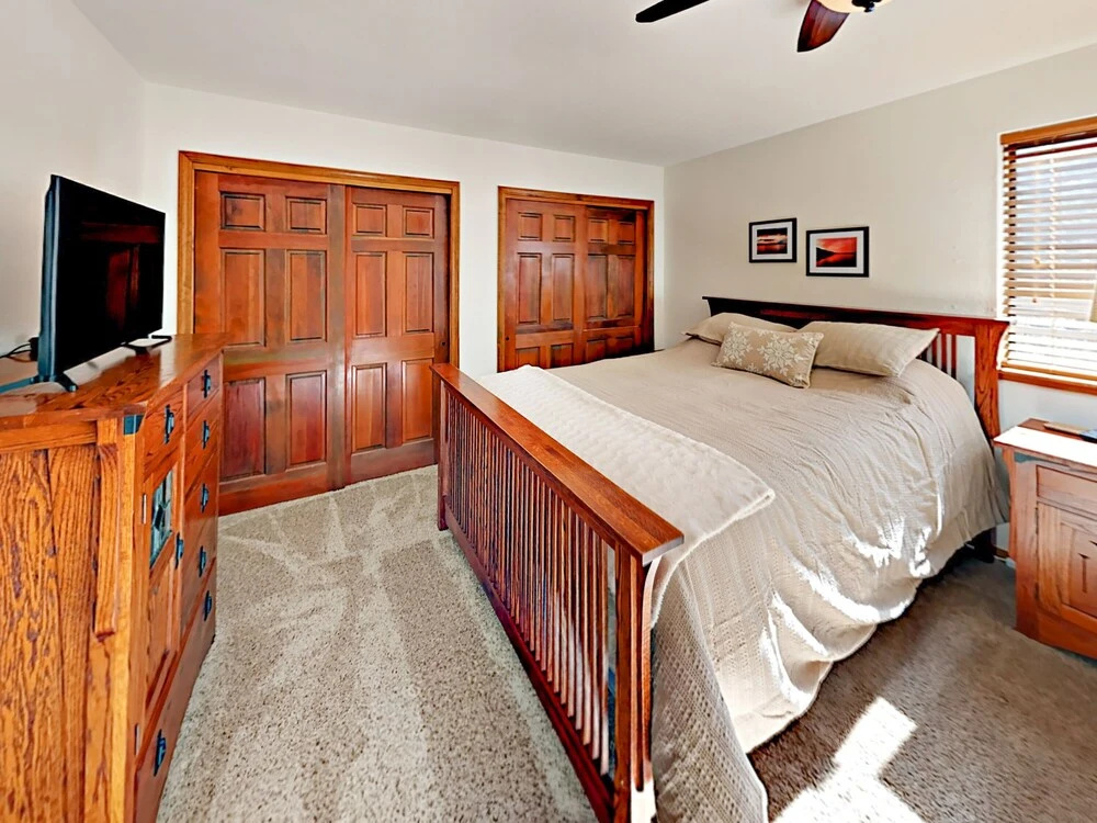 3br W/ Private Hot Tub! Near Golf & Ski Resorts 3 Bedroom Home