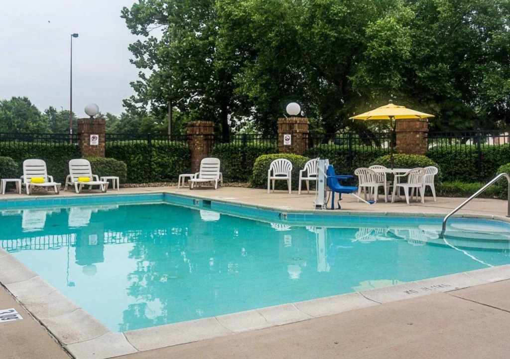 Econo Lodge Lexington Downtown near I-81
