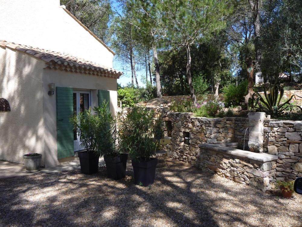 Gite "Sous les pins de Nages"