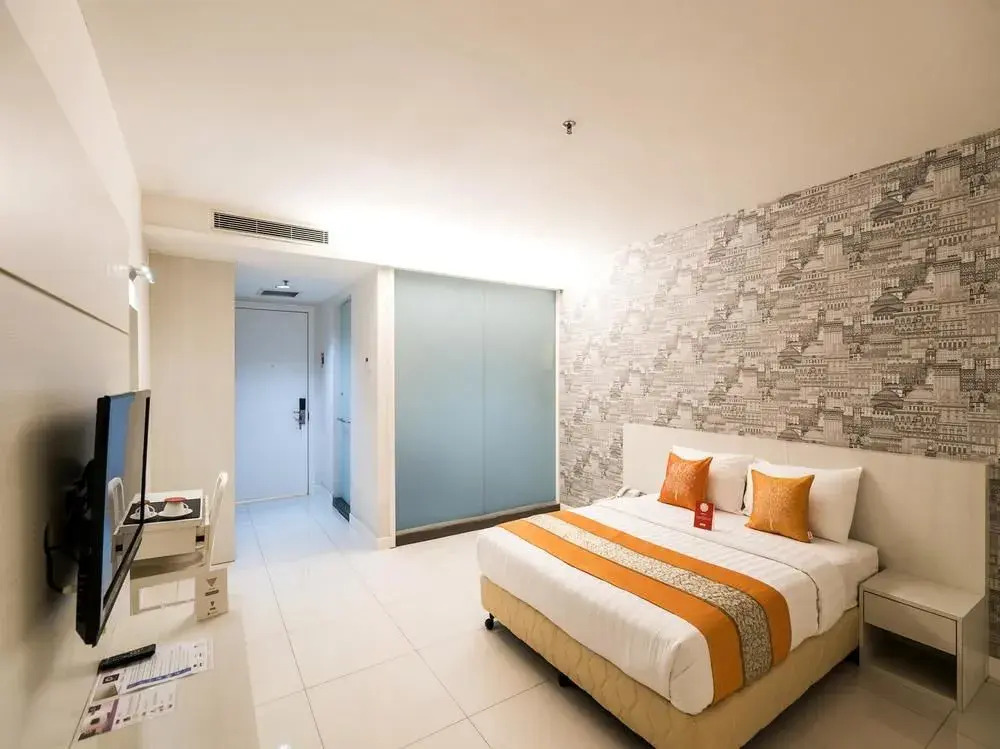 OYO 290 Orange Premier Hotel Shamelin Perkasa