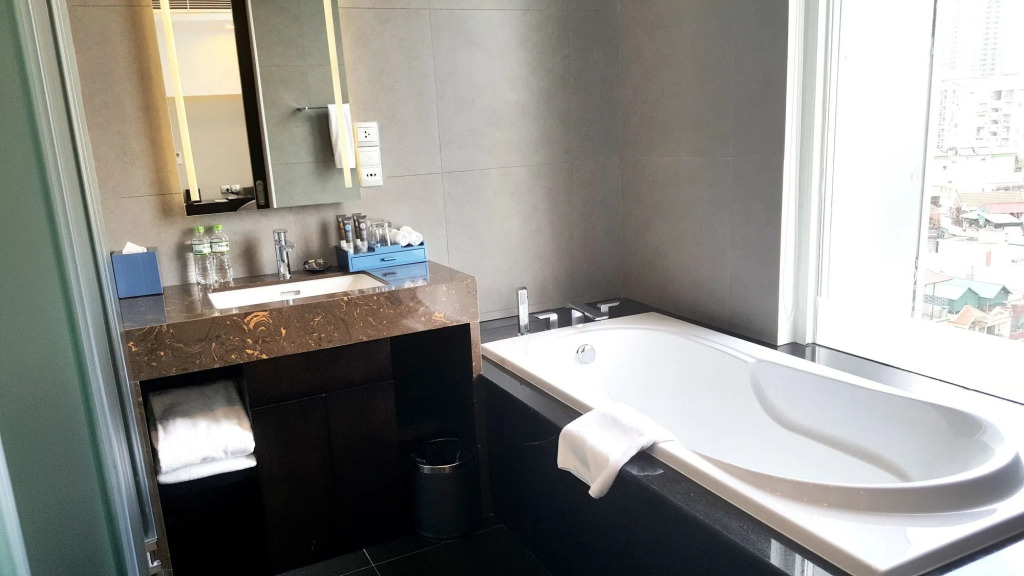 Novotel Suites Hanoi