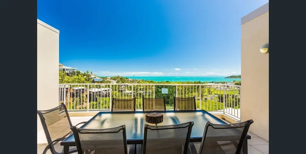 Sea Forever on Azure - Airlie Beach
