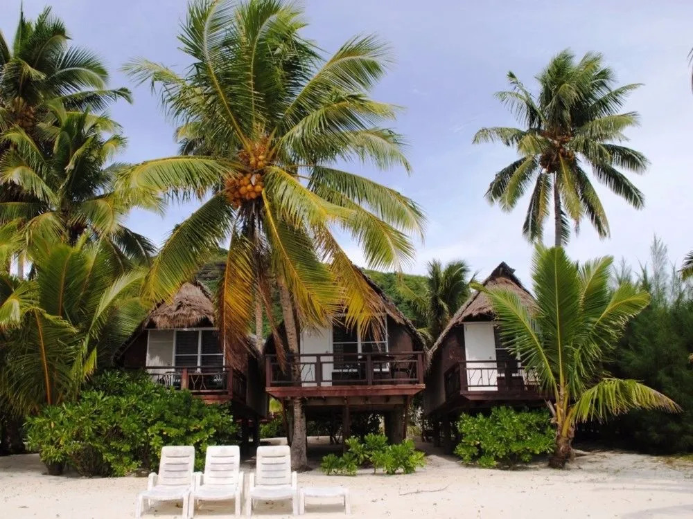 Paradise Cove Lodge