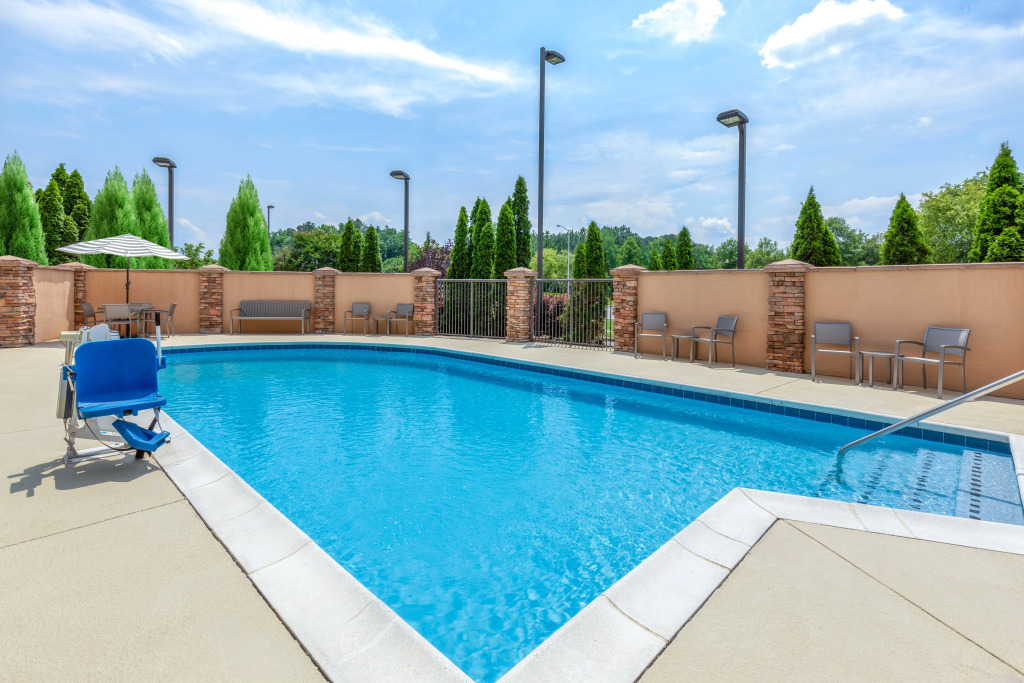 Holiday Inn Express Hotel & Suites Huntsville West - Research Park by IHG