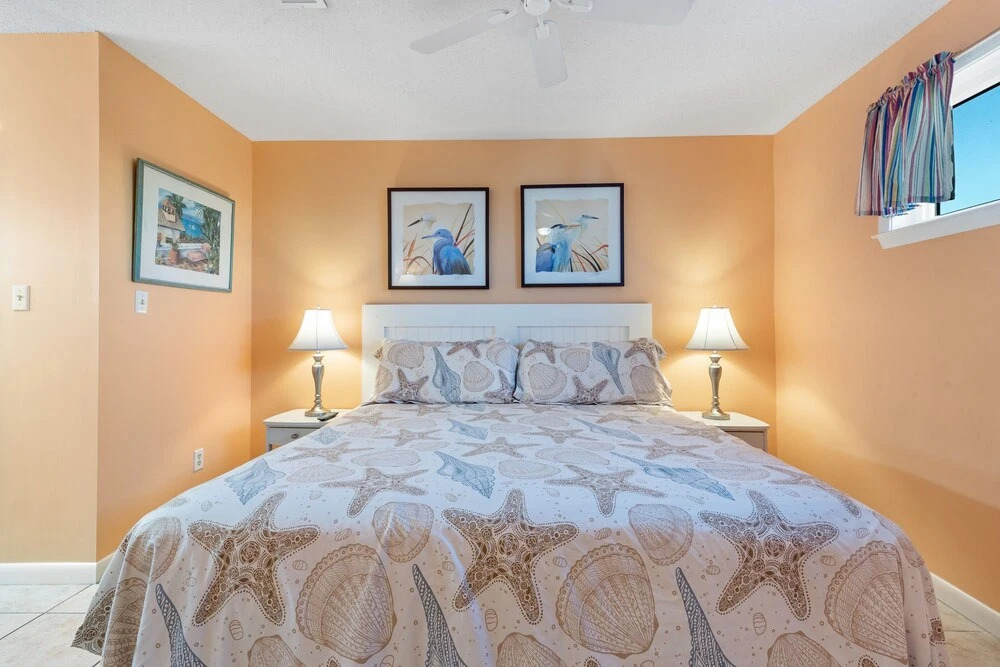 Sugar Beach 325 1 Bedroom Condo by Redawning