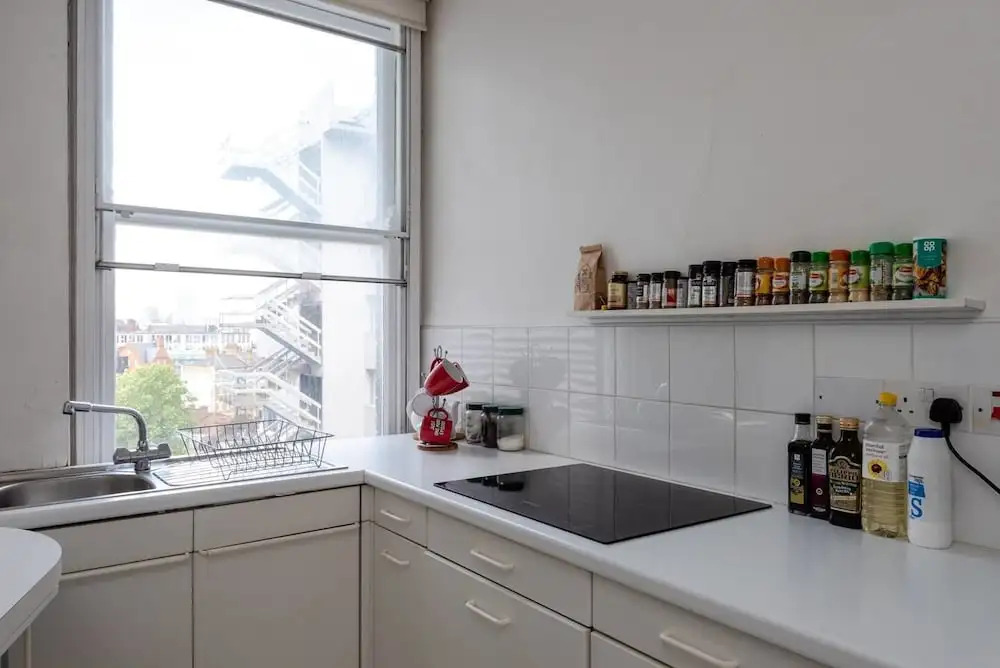 Cozy 2 Bedroom Flat in the Heart of London! Fits 6