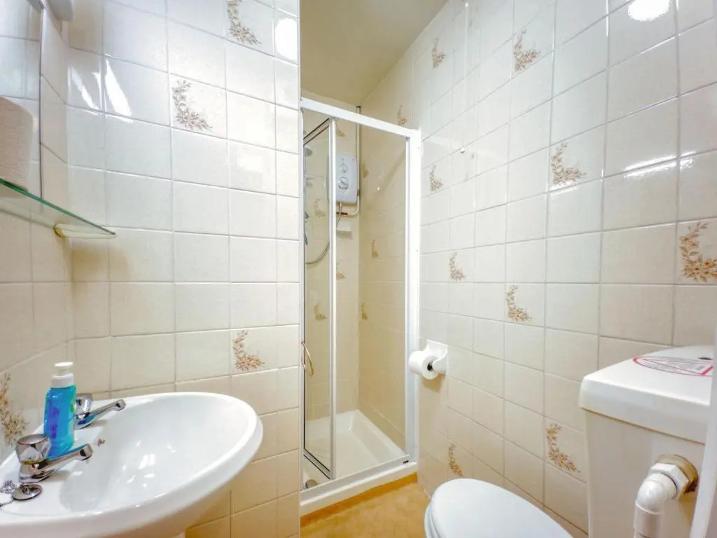 Apartment 6 - 1 Bedroom Town view