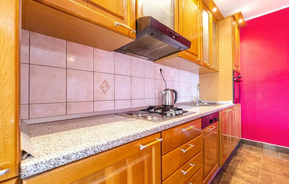 Nice Apartment in Duce With 2 Bedrooms and Wifi