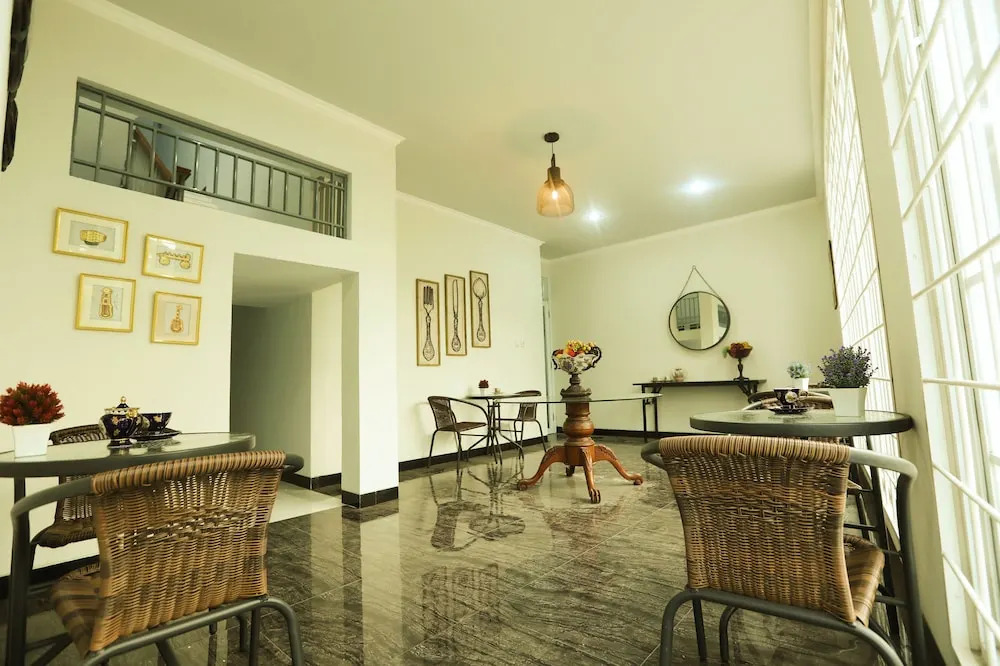 Nest Residence