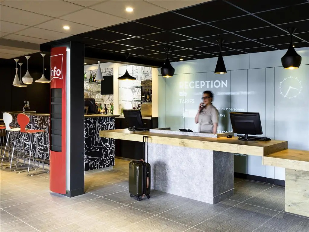Ibis Roanne Le Coteau Hotel Restaurant