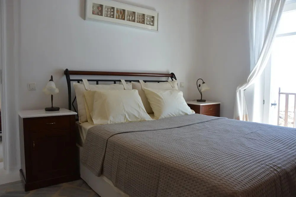 Delicate Mykonian House at Houlakia