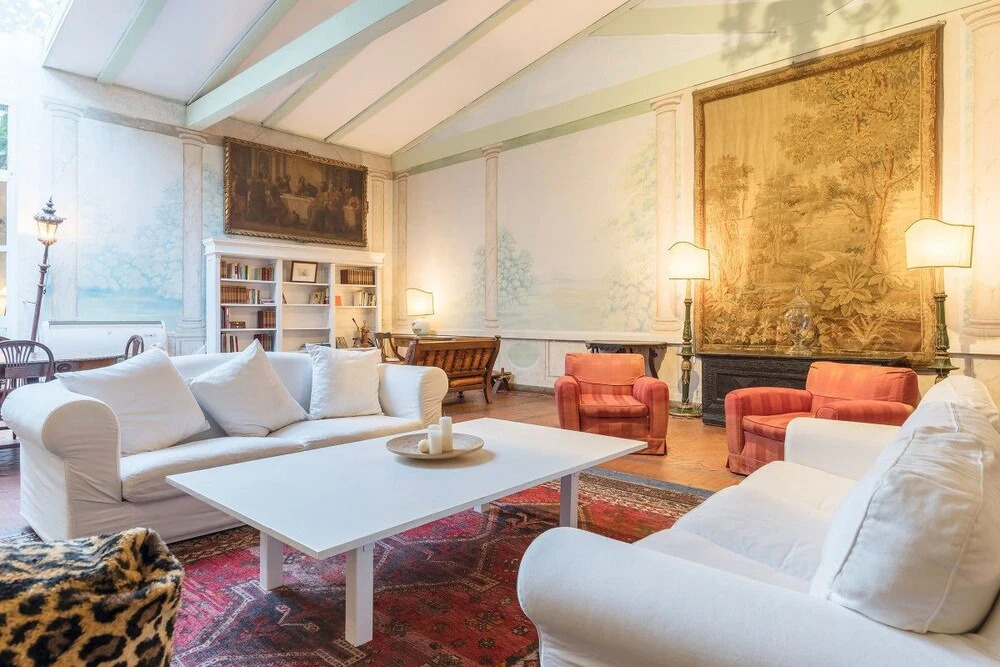Luxury and Spacious 4 Beds 4 Baths Apartment in the Heart of Trastevere