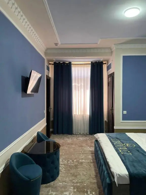 LIANALI HOTEL