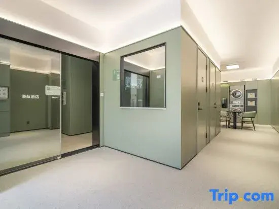 Hi Inn Hotel (Chengdu Tianfu New Area Nanhu Overpass Subway Station)