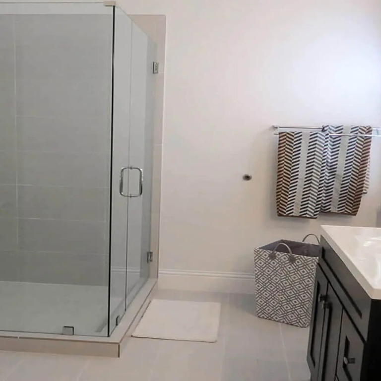 Altaira - Top Location Lake View Pool Spa4 Bed